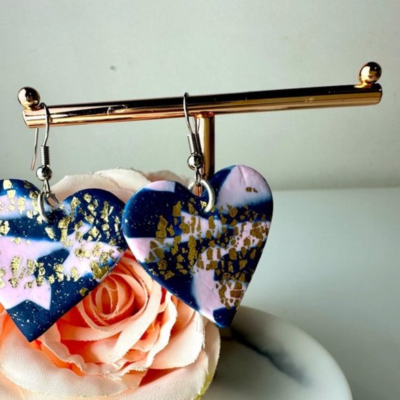 Hand made Light weight Sweet Heart statement Earrings - Gorgeous Jewellery - Picture 3 of 10